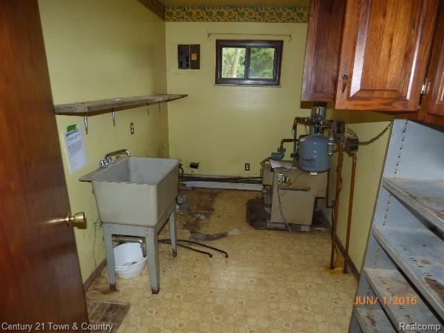 17291 Weber Road Holly, MI 48442 - Photo 16 of 17 P1020681.JPG