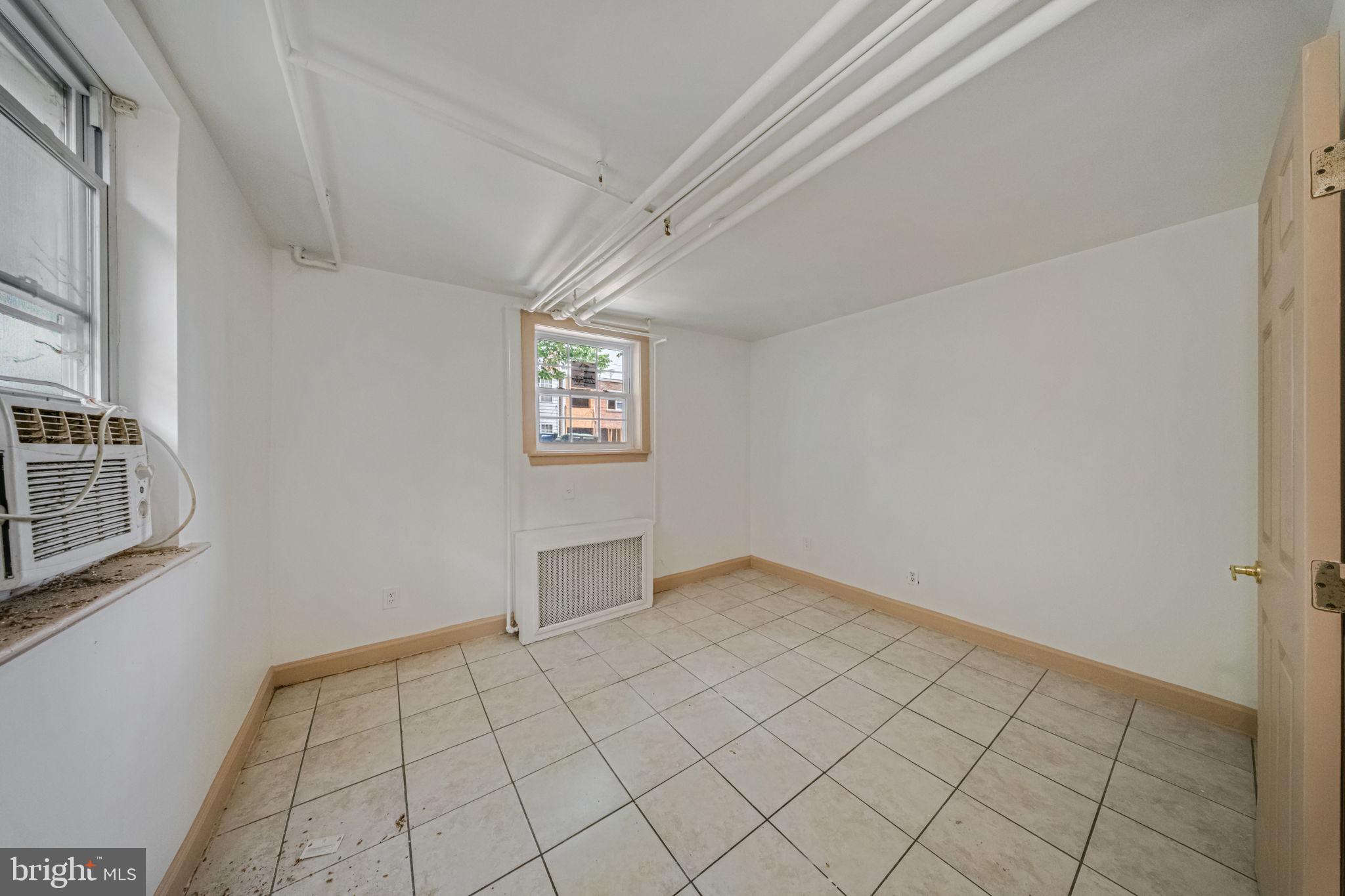 337 Delafield Place Northwest Washington, DC 20011 - Photo 28 of 72 Versatile space with natural light.