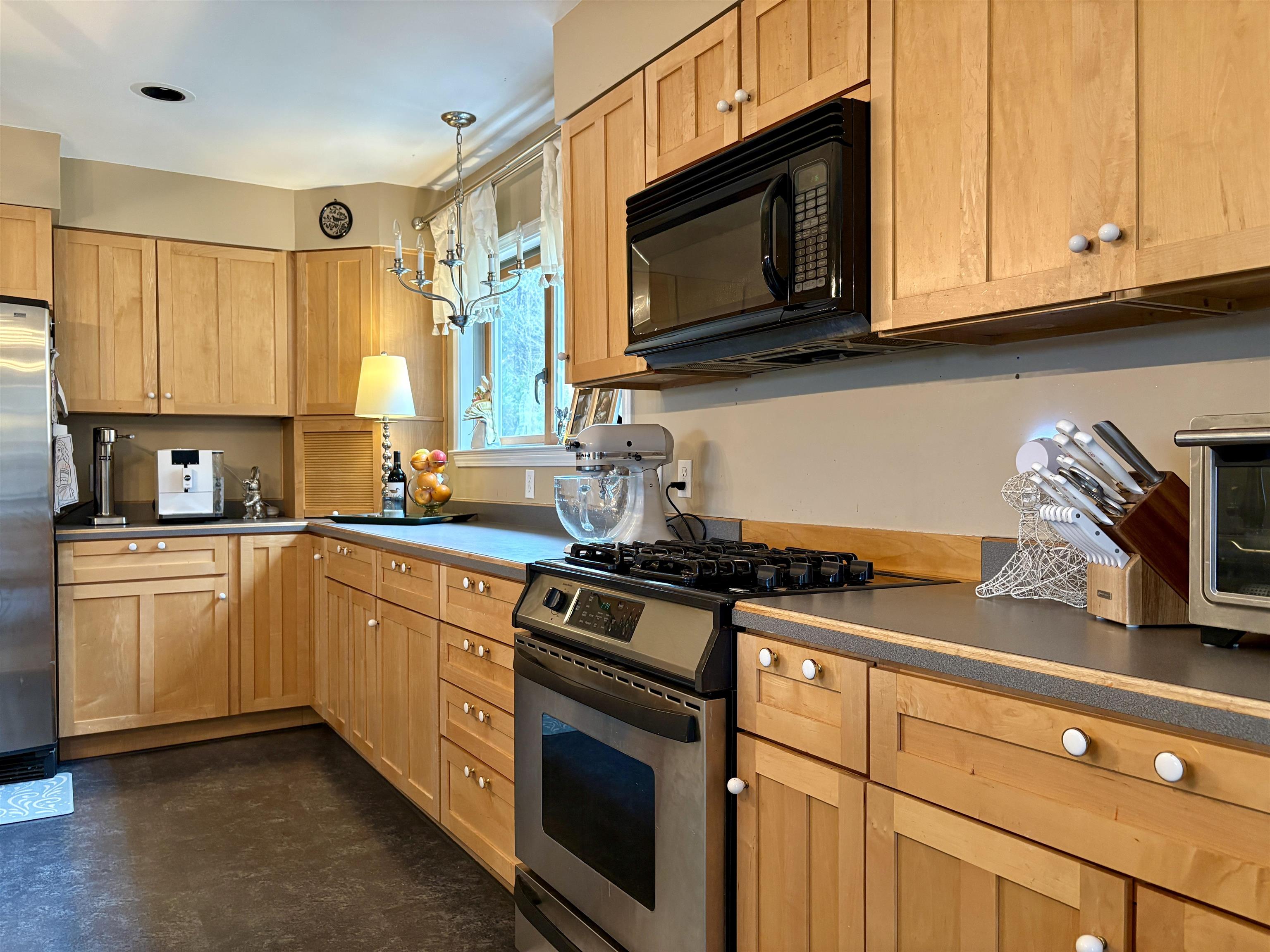 100 Sawyer Brook Road Orford, NH 03777 - Photo 6 of 30