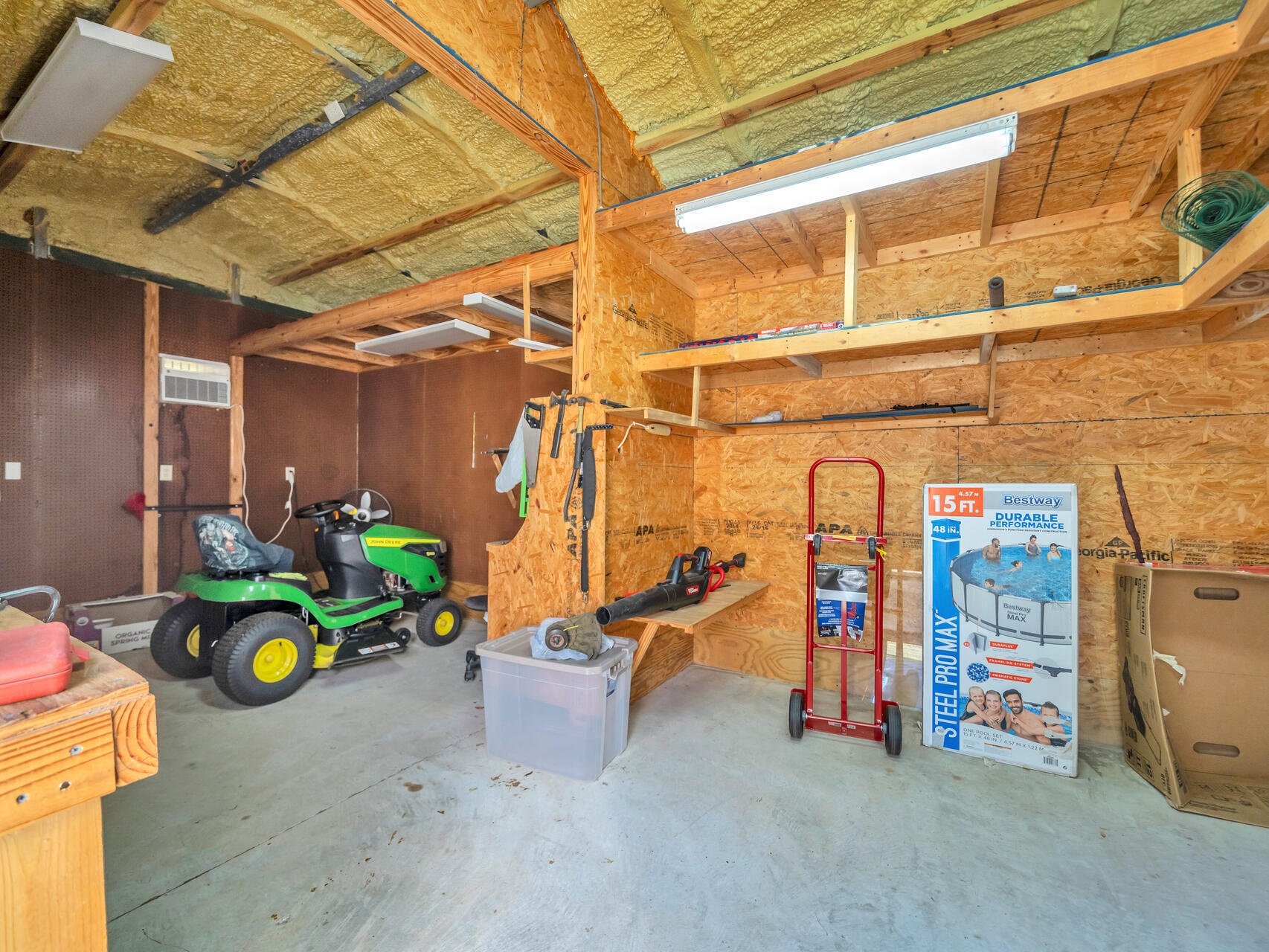 607 Alabama Street Crestview, FL 32536 - Photo 24 of 31 a view of garage