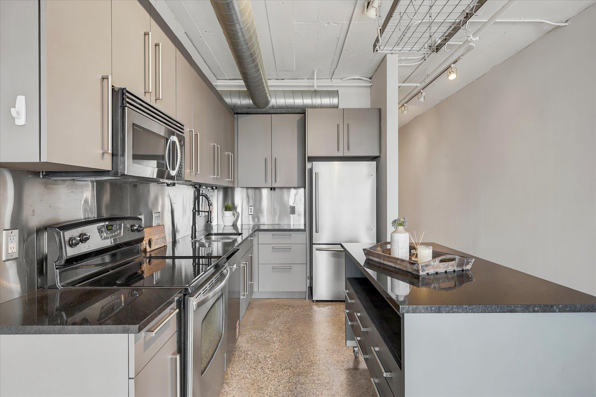 2929 Chicago Avenue, Unit 1002 Minneapolis, MN 55407 - Photo 14 of 59