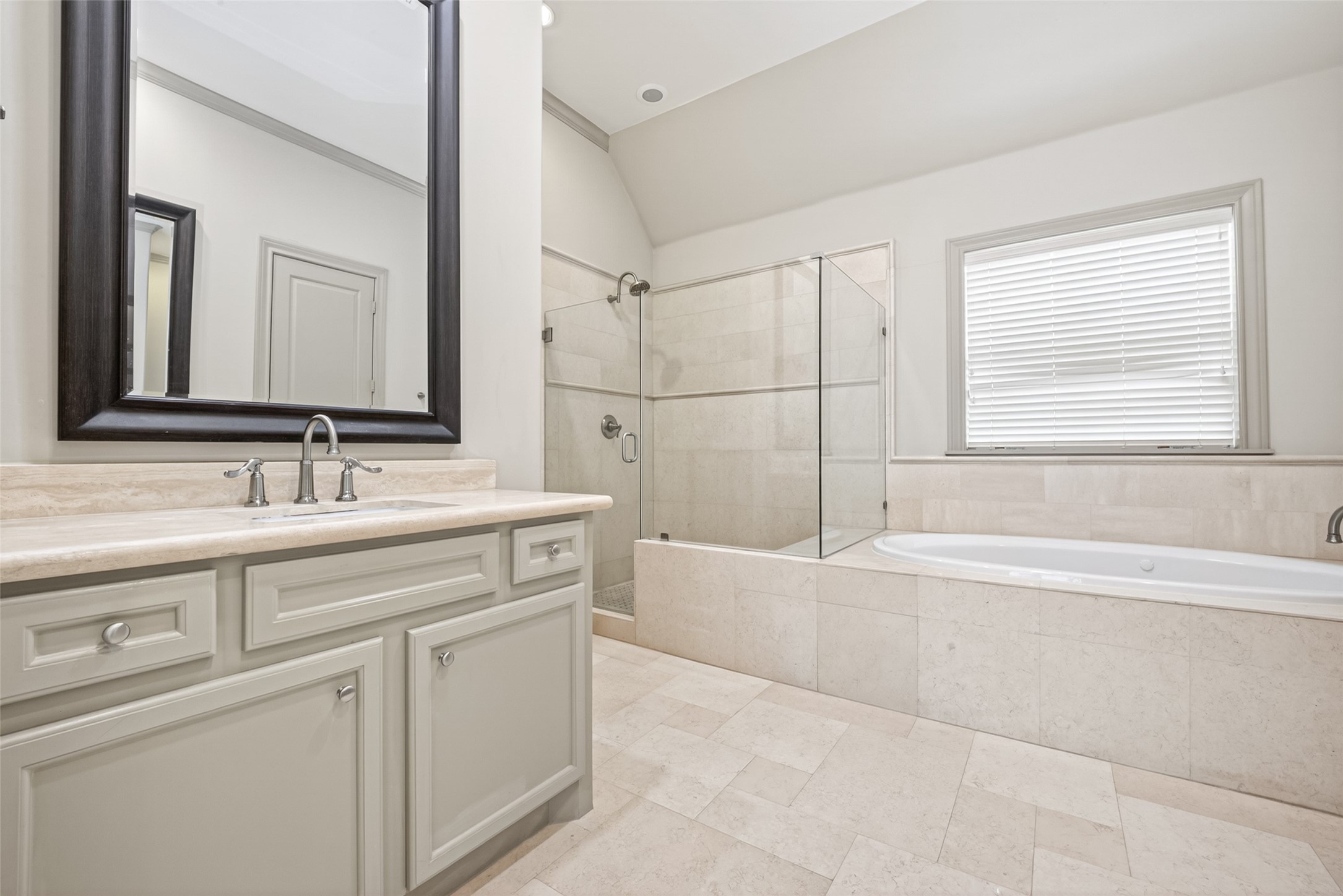 308 West Bell Street Houston, TX 77019 - Photo 46 of 50