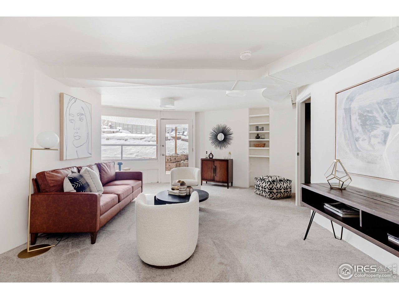 550 College Avenue Boulder, CO 80302 - Photo 17 of 36 a living room with furniture and a window