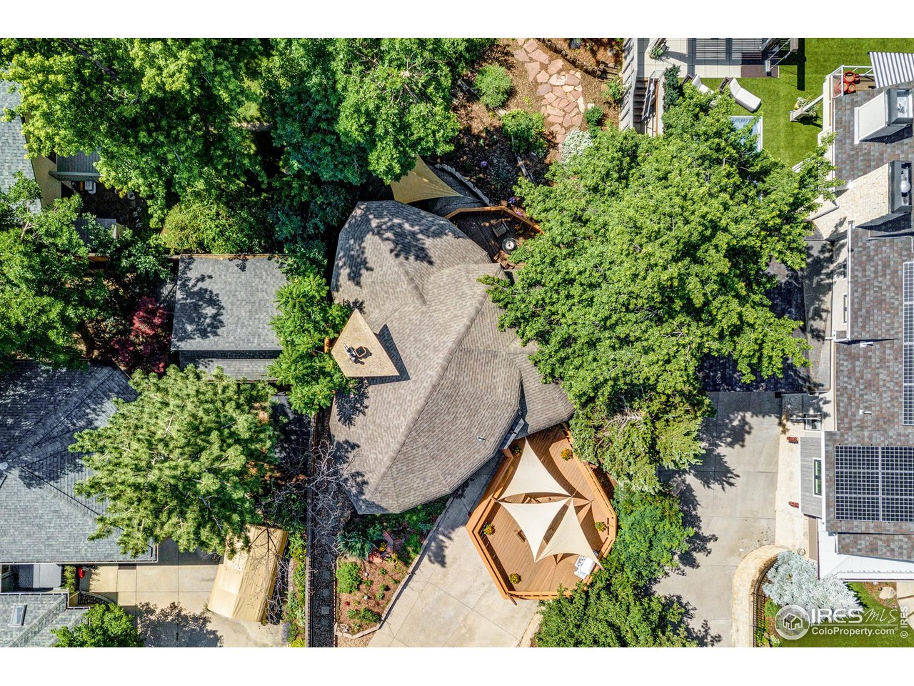 550 College Avenue Boulder, CO 80302 - Photo 34 of 36 an aerial view of a house with garden space and street view