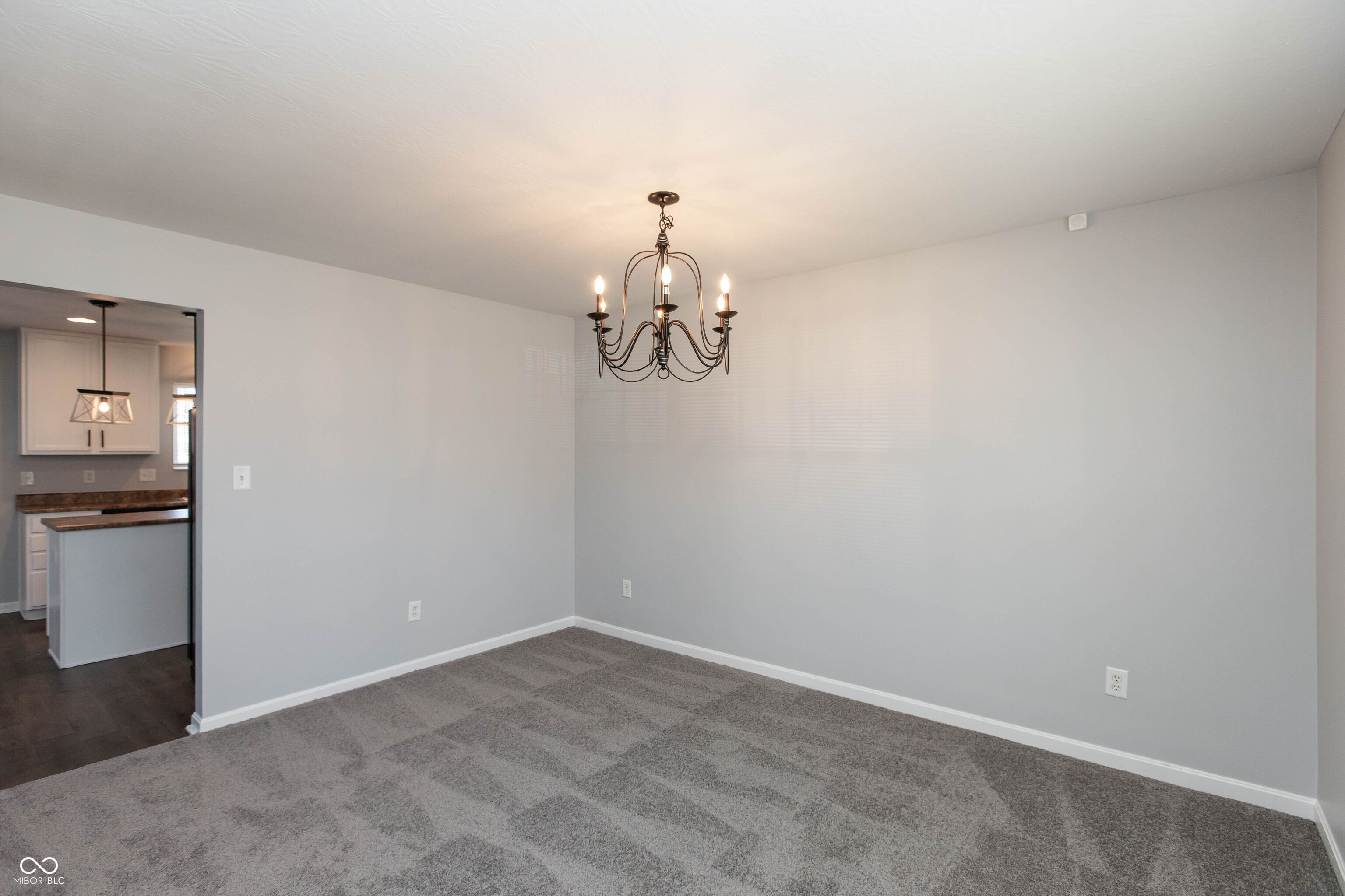 2536 Autumn Road Indianapolis, IN 46229 - Photo 2 of 27