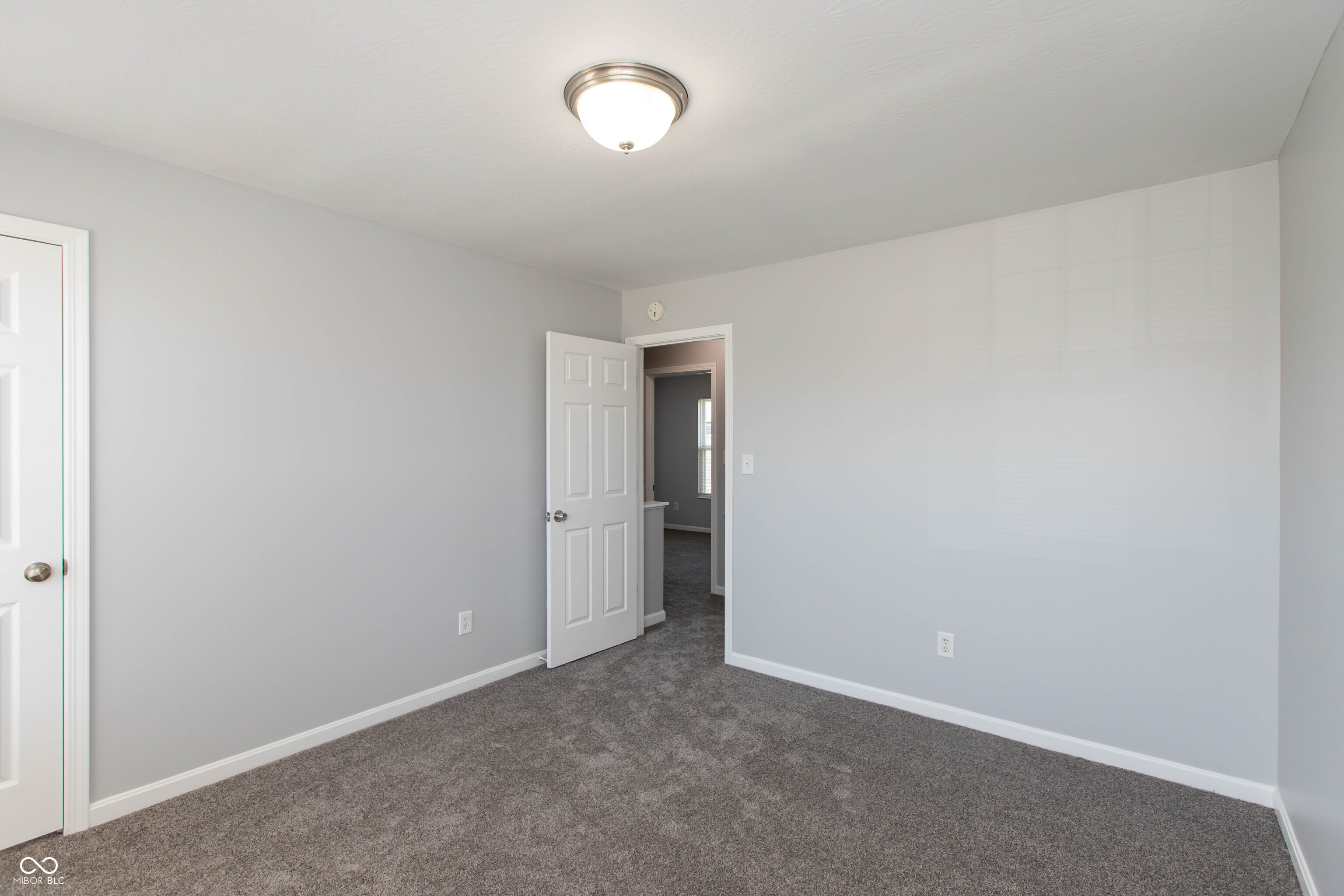 2536 Autumn Road Indianapolis, IN 46229 - Photo 23 of 27