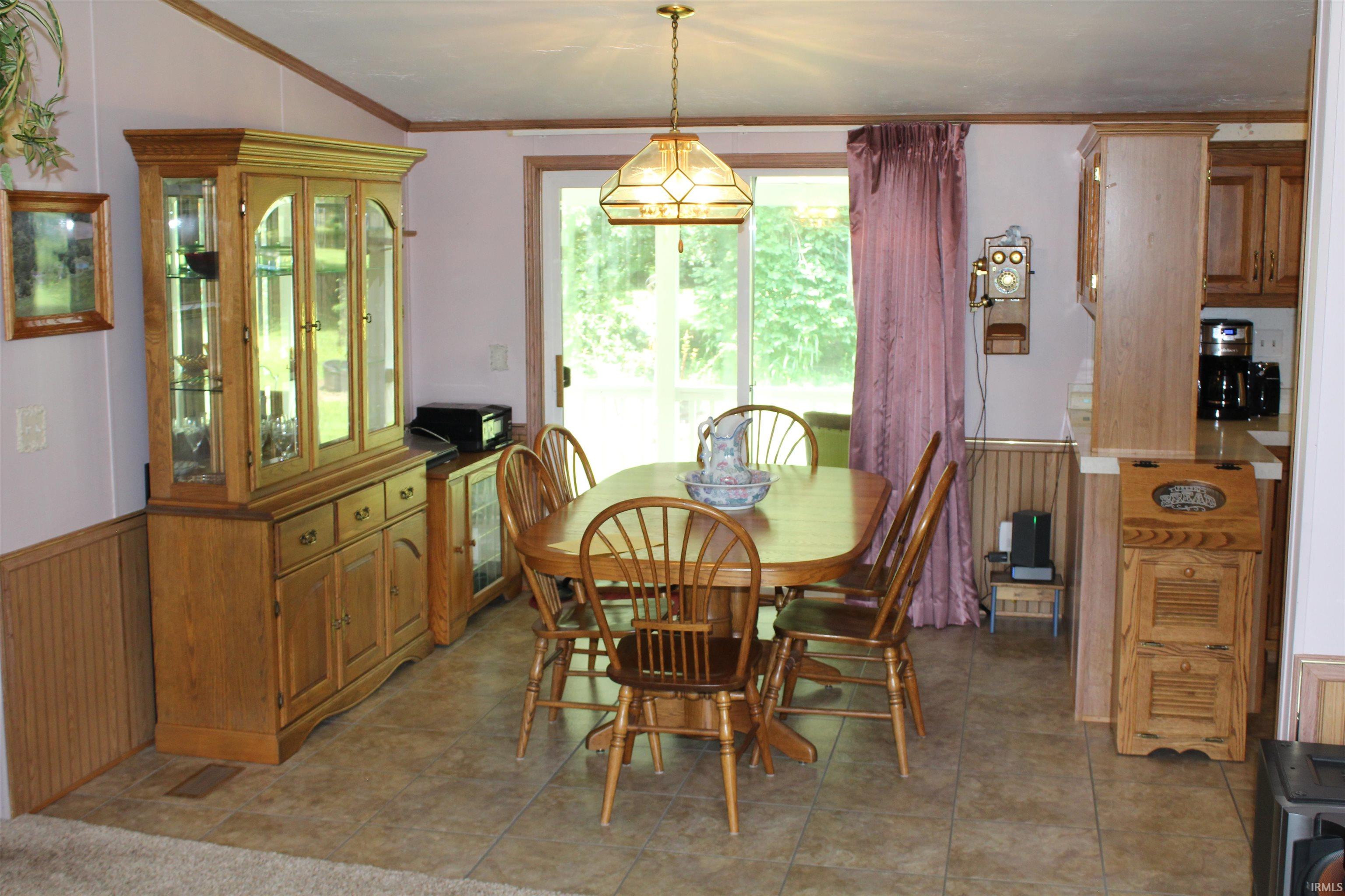 14628 Hamilton Road Roanoke, IN 46783 - Photo 9 of 26