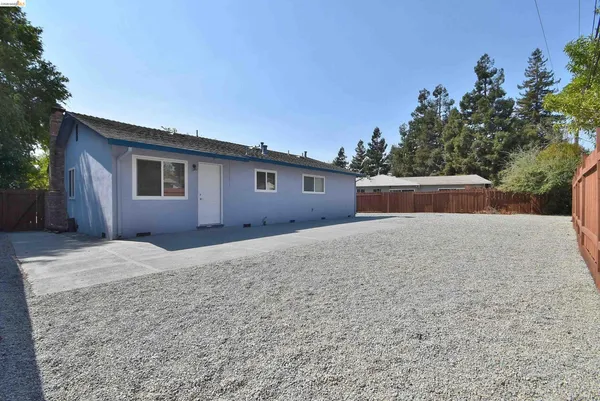 $3,695 | 40232 Blanchard Street, Fremont, CA 94538