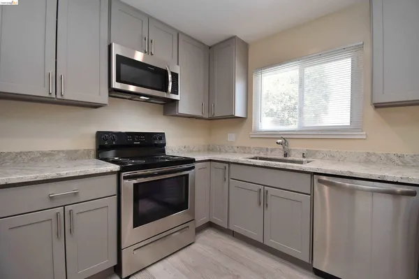 $3,695 | 40232 Blanchard Street, Fremont, CA 94538