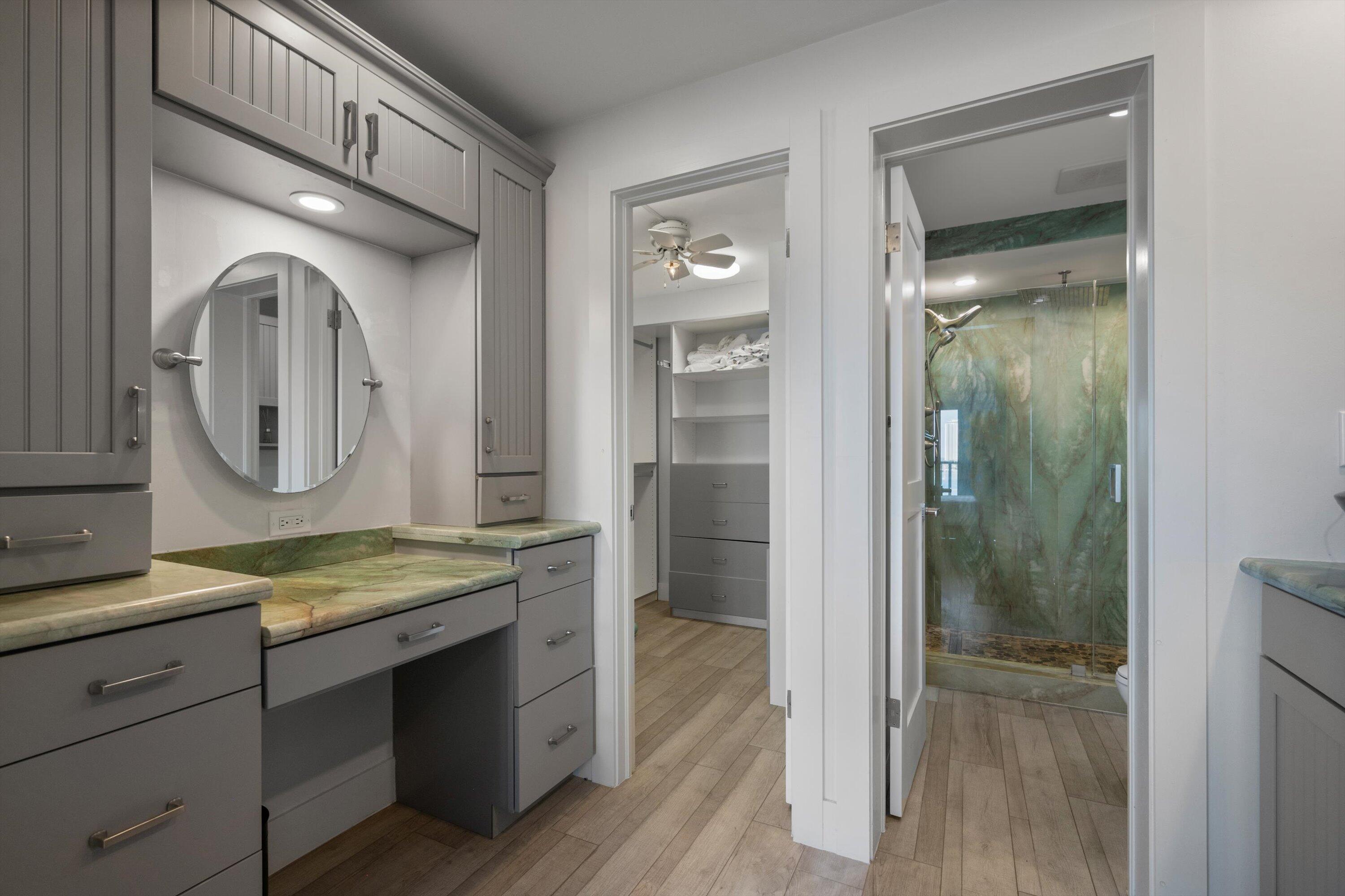 3040 Lake Shore Drive, Unit PH 2 Riviera Beach, FL 33404 - Photo 22 of 27 17-DSC_6787