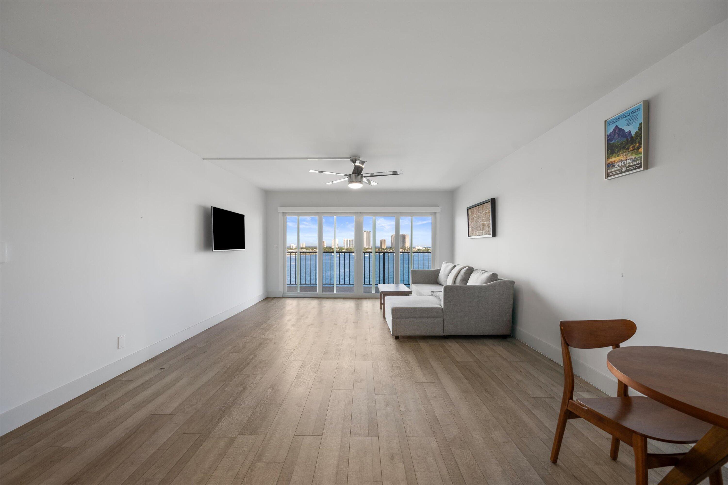 3040 Lake Shore Drive, Unit PH 2 Riviera Beach, FL 33404 - Photo 3 of 27 10-DSC_6922-Edit