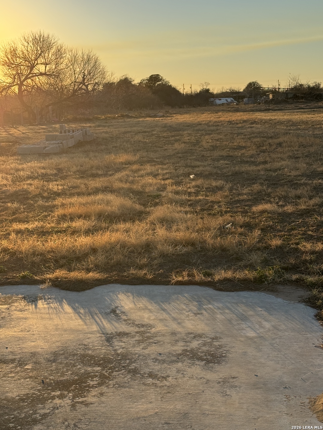 Lot 18 A Winship Road Pleasanton, TX 78064 - Photo 4 of 4 a view of an ocean