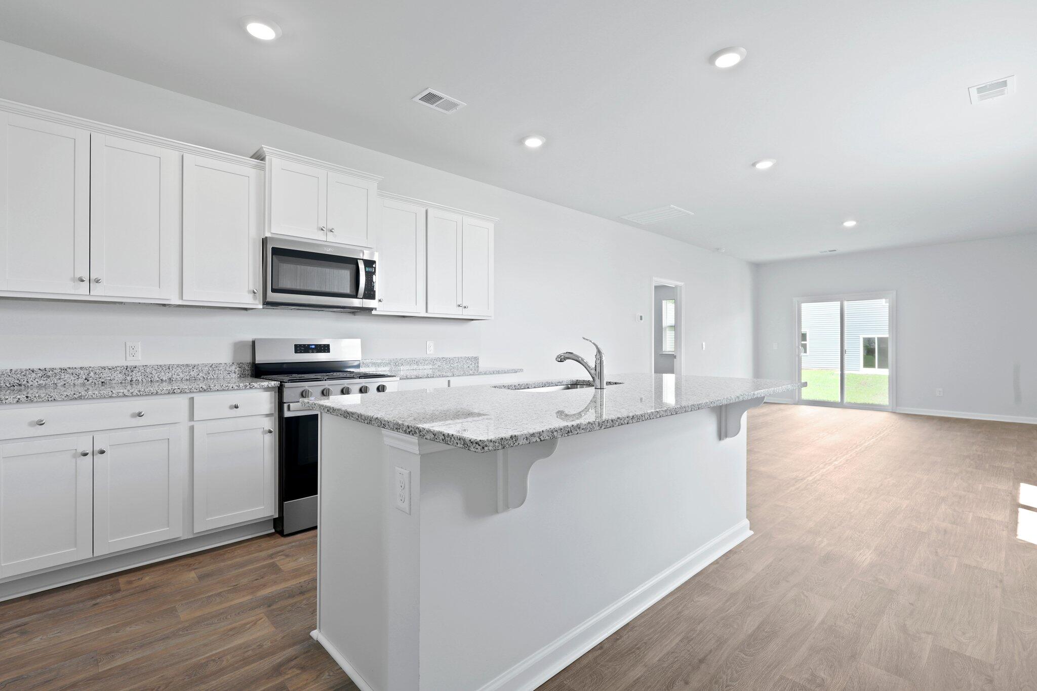 185 Horizon Rdg Drive Summerville, SC 29486 - Photo 4 of 26 7-web-or-mls-RU4A0005