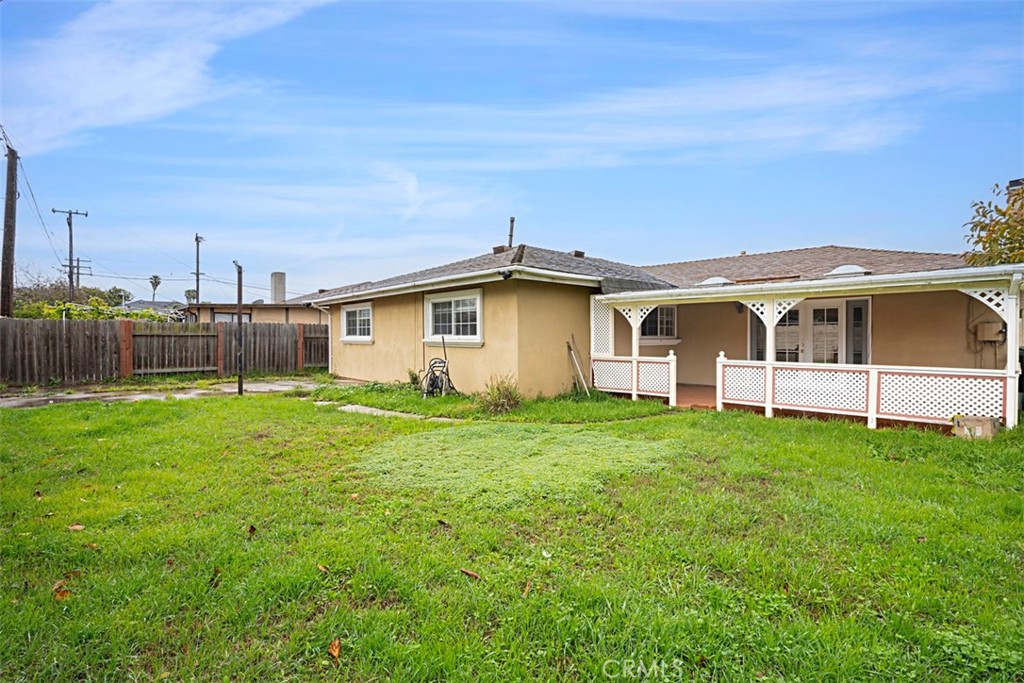 4340 Highland Avenue Oxnard, CA 93033 - Photo 18 of 19 a view of a house with backyard