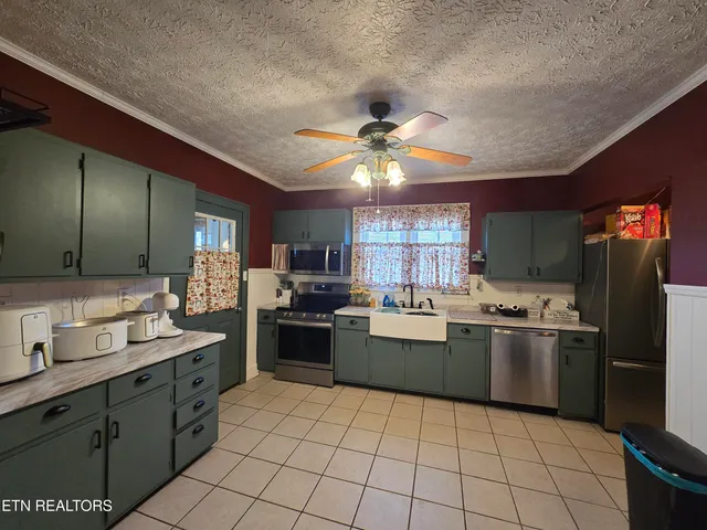 $259,000 | 361 Joslyn Avenue, Pennington Gap, VA 24277