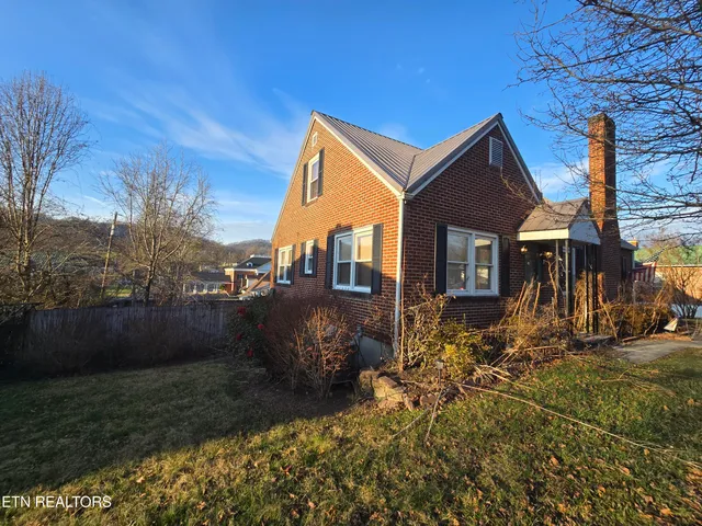 $259,000 | 361 Joslyn Avenue, Pennington Gap, VA 24277