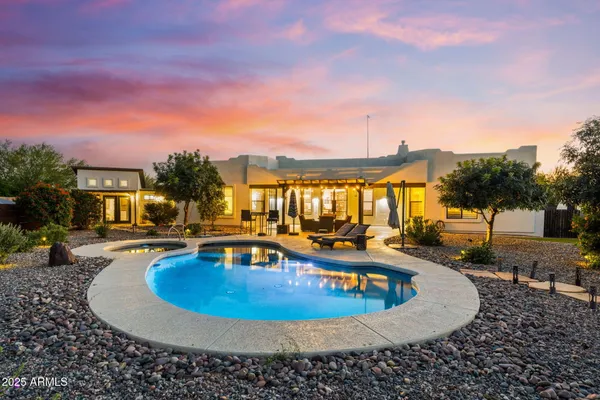 $995,000 | 420 West Adamanda Drive, Phoenix, AZ 85086