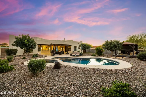 $995,000 | 420 West Adamanda Drive, Phoenix, AZ 85086
