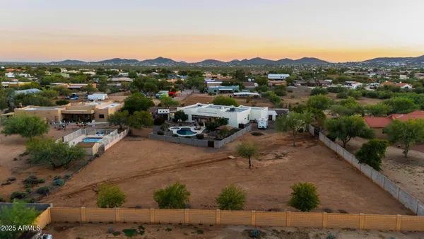 $995,000 | 420 West Adamanda Drive, Phoenix, AZ 85086