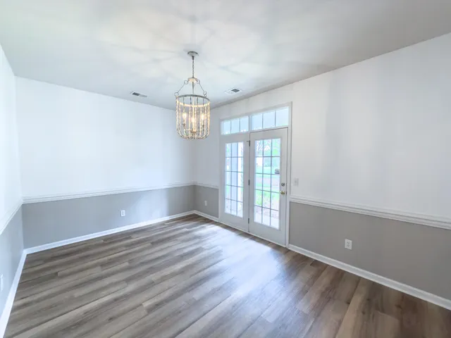 $2,400 | 237 Trillium Avenue, Summerville, SC 29483