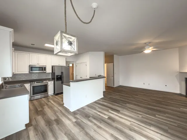 $2,400 | 237 Trillium Avenue, Summerville, SC 29483