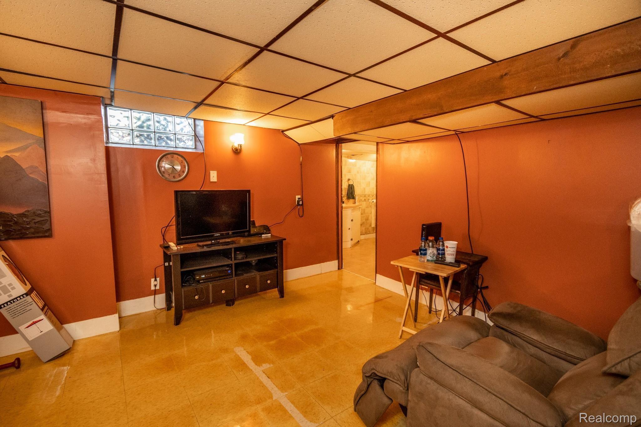 4690 Audubon Road Detroit, MI 48224 - Photo 31 of 37 Basement