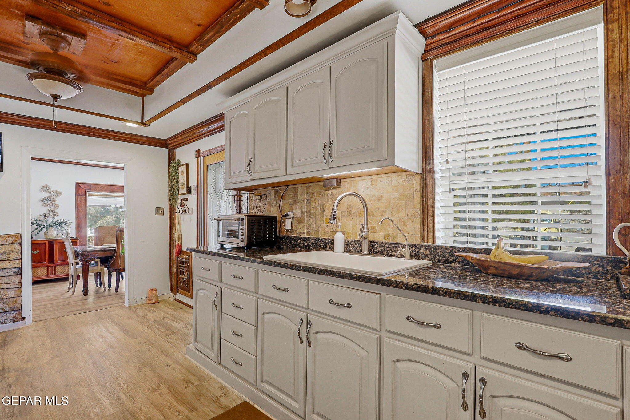 146 Croom Road El Paso, TX 79915 - Photo 12 of 92 Kitchen