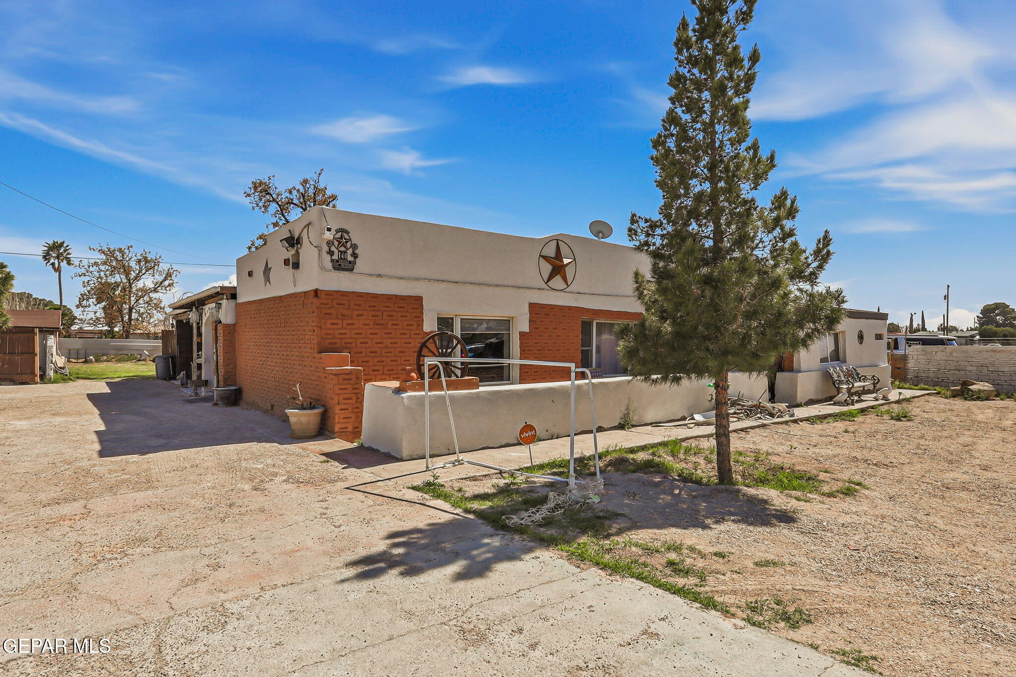 146 Croom Road El Paso, TX 79915 - Photo 2 of 92 Main Home