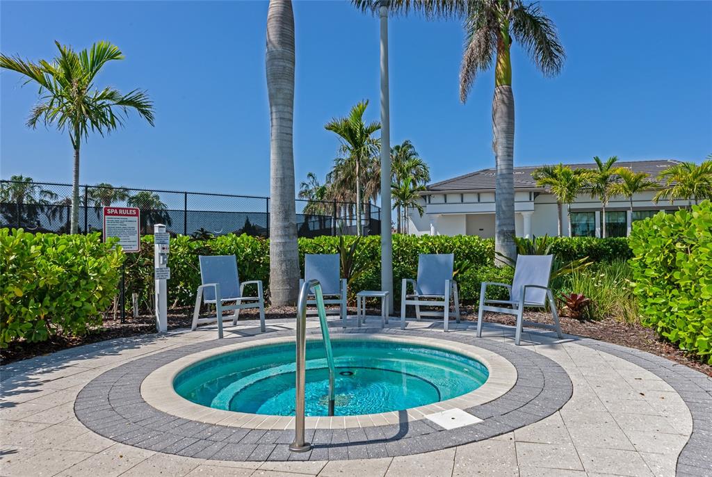 5798 Long Shore Loop Sarasota, FL 34238 - Photo 36 of 40