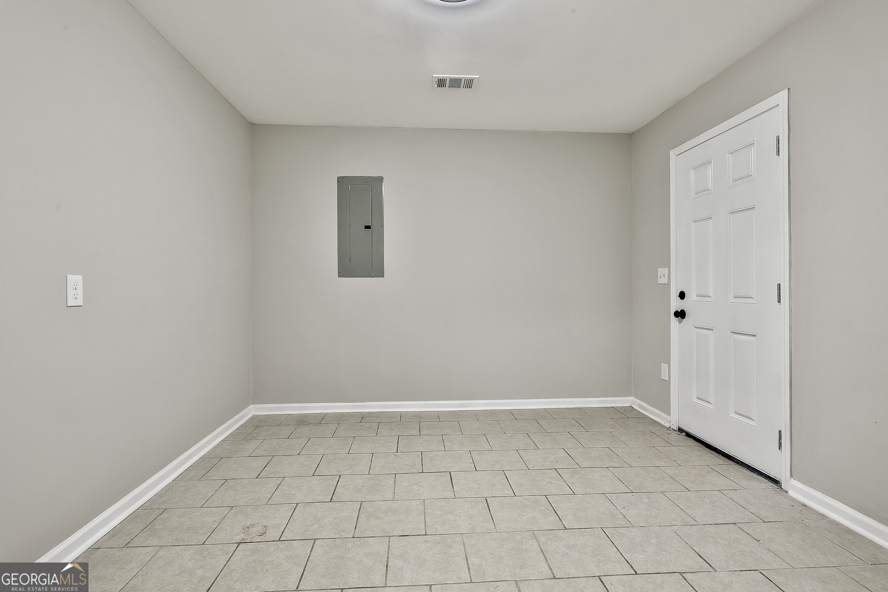 1606 Mcwilliams Barber Road Luthersville, GA 30251 - Photo 23 of 38 a view of an empty room