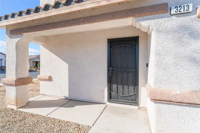 $2,695 | 3213 Brautigan Court, North Las Vegas, NV 89032