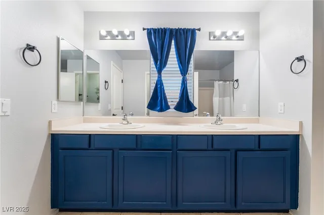 $2,695 | 3213 Brautigan Court, North Las Vegas, NV 89032