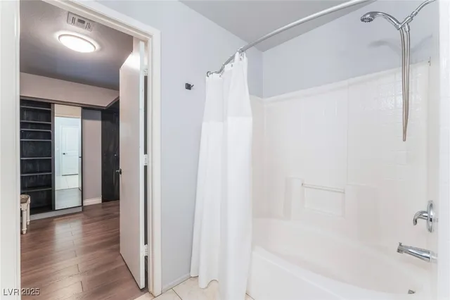 $2,695 | 3213 Brautigan Court, North Las Vegas, NV 89032