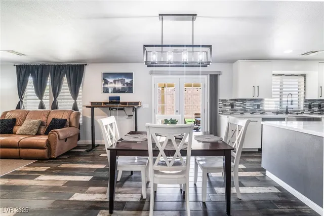 $2,695 | 3213 Brautigan Court, North Las Vegas, NV 89032