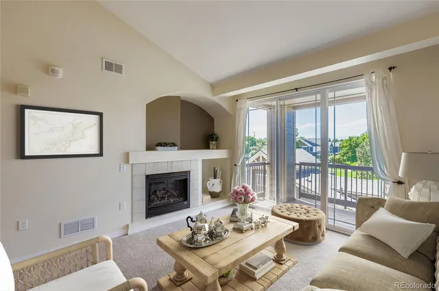 $315,000 | 804 Summer Hawk Drive, Unit 10304, Longmont, CO 80504