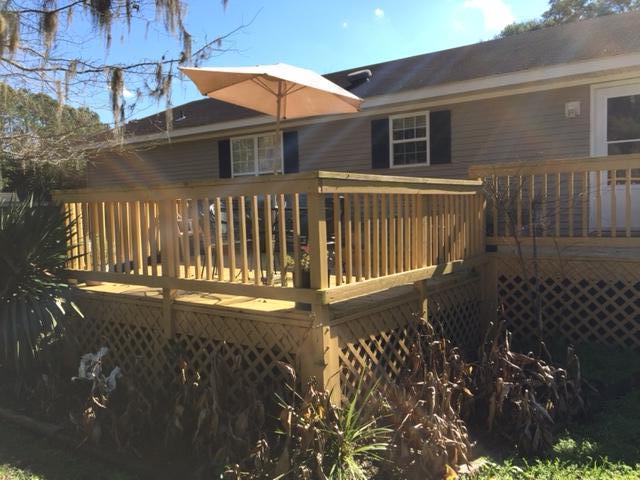 9802 State Rd S-10-1336 McClellanville, SC 29458 - Photo 3 of 18 Rear Deck