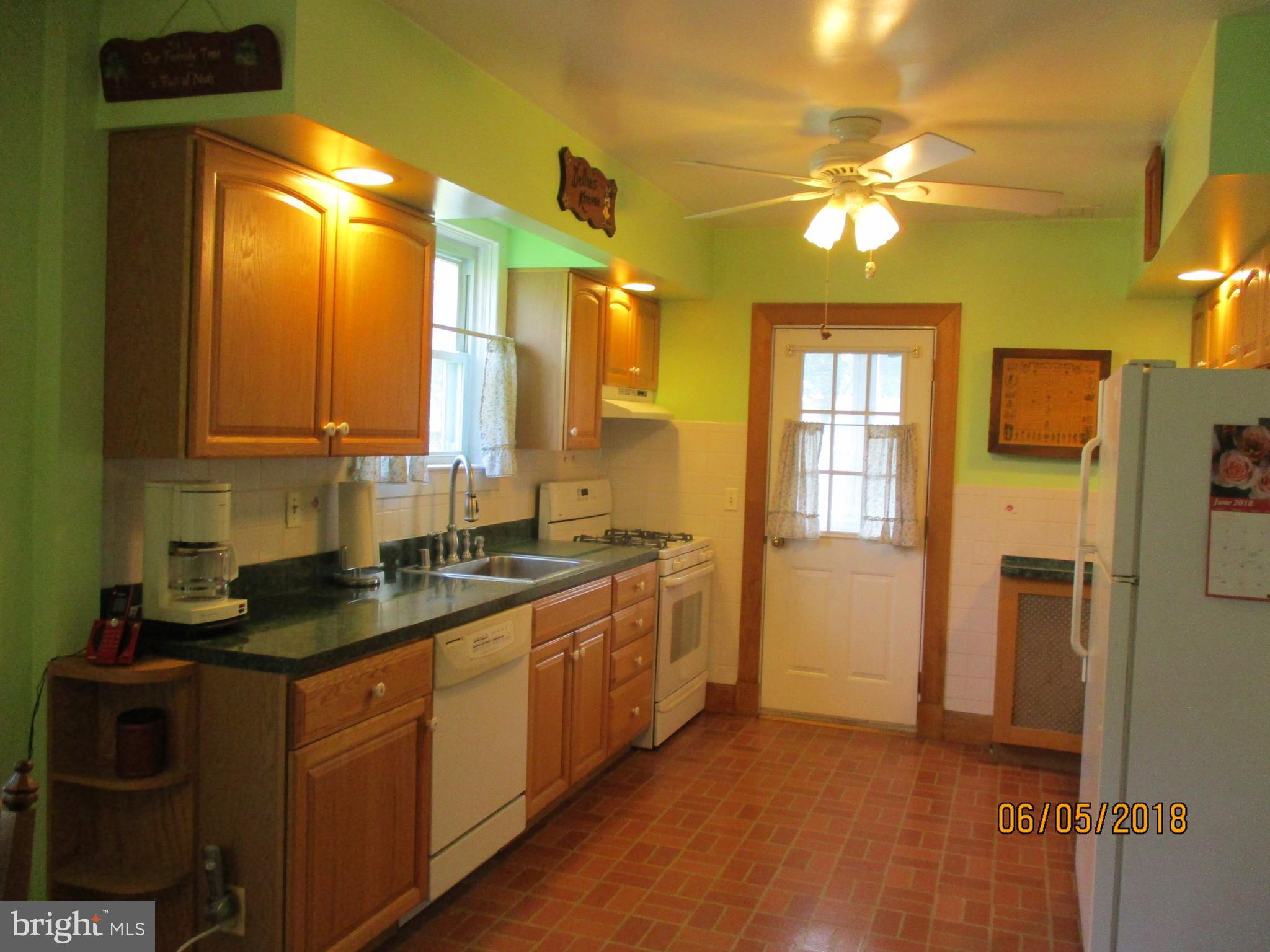 7403 Greenbank Road Baltimore, MD 21220 - Photo 4 of 22 Kitchen