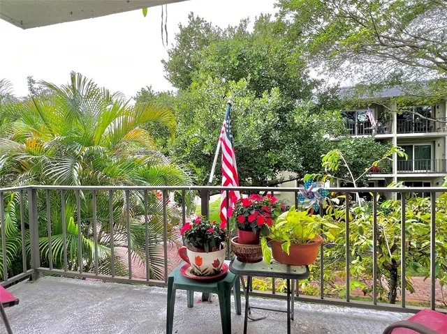 $259,900 | 3002 Northeast 5th Terrace, Unit 209B, Wilton Manors, FL 33334
