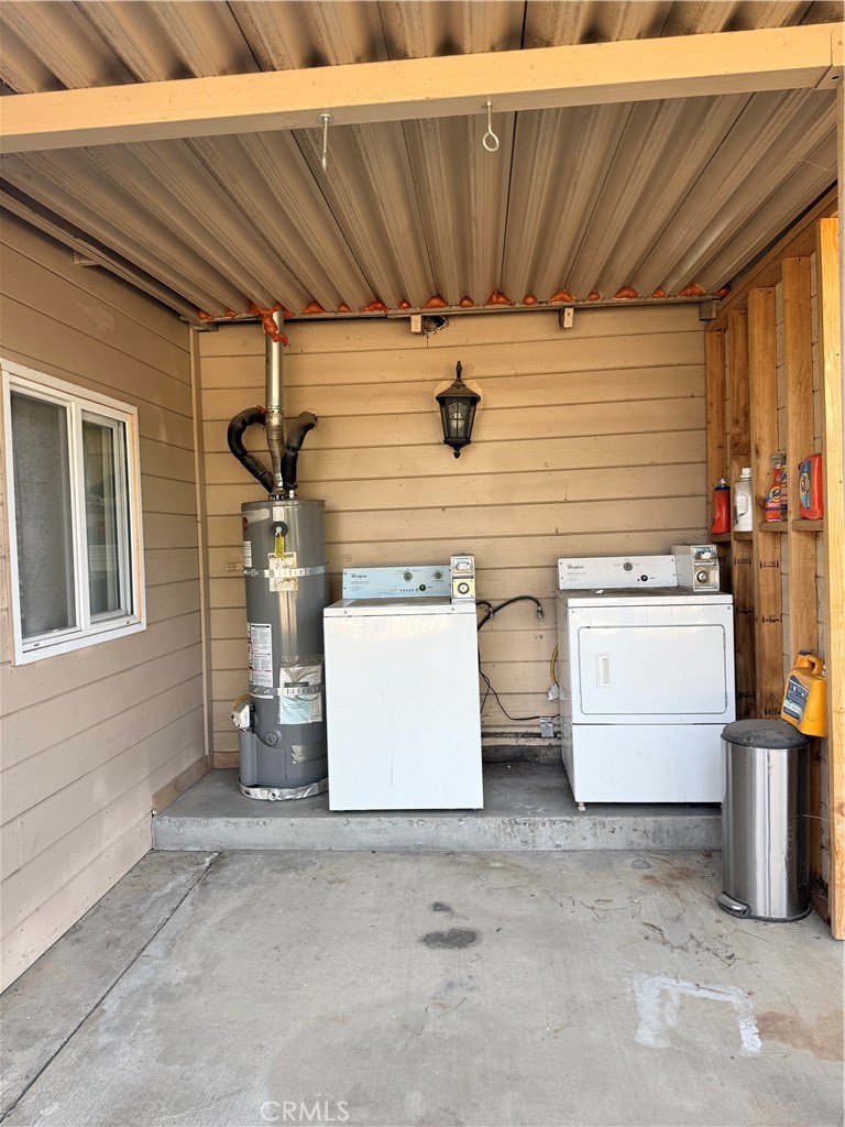 809 East Colton Avenue Redlands, CA 92374 - Photo 9 of 9 Laundry