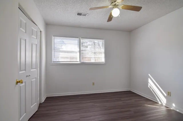 $1,295 | 6957 South Kenwood Drive, North Charleston, SC 29406