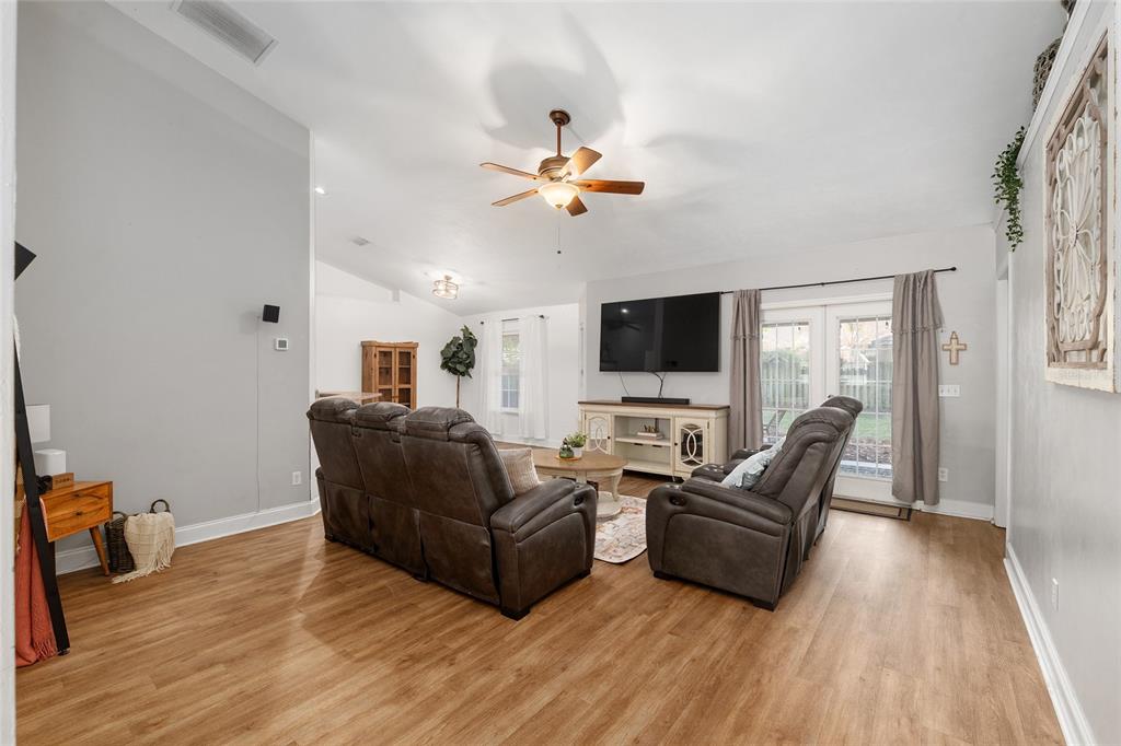 25175 Southwest 20 Avenue Newberry, FL 32669 - Photo 16 of 68