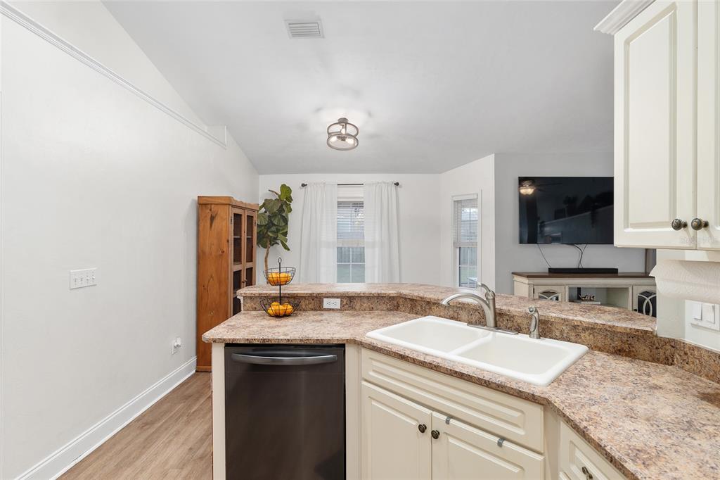 25175 Southwest 20 Avenue Newberry, FL 32669 - Photo 29 of 68