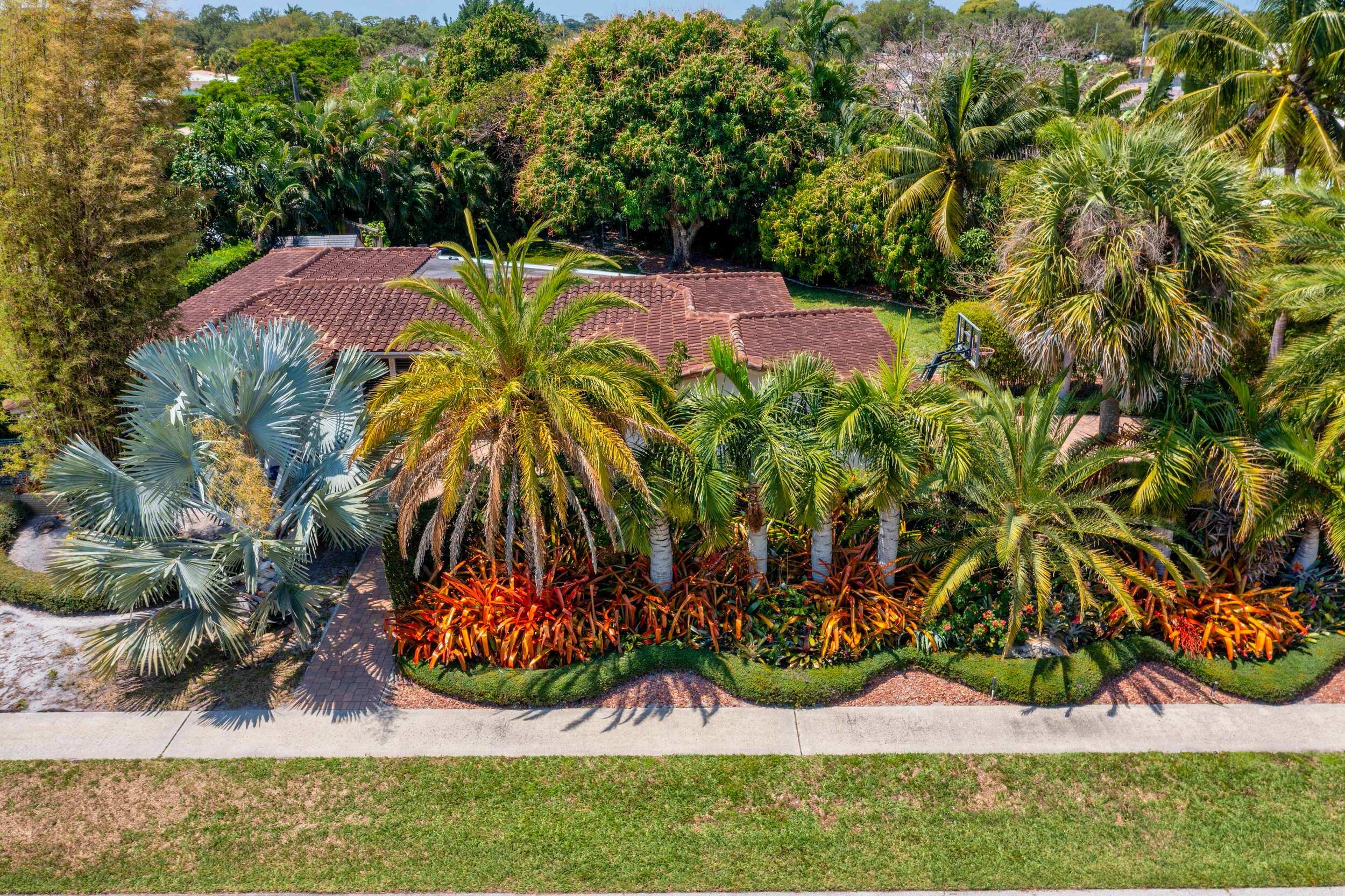 407 Southwest 7th Terrace Boca Raton, FL 33486 - Photo 1 of 17 Front Exterior