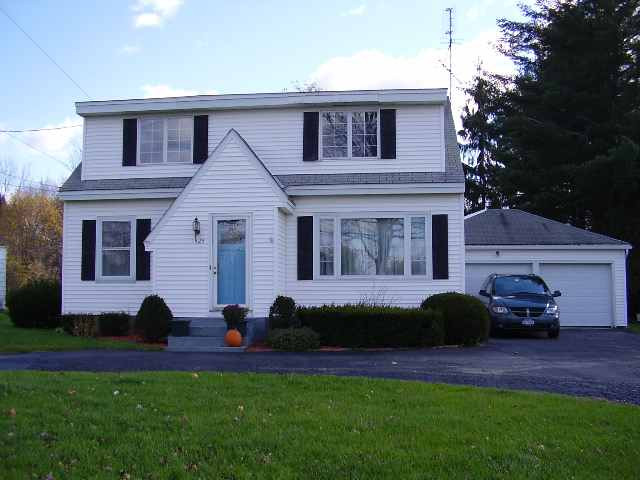 1325 Midline Road Amsterdam, NY 12010 - Photo 1 of 12 Photo 1