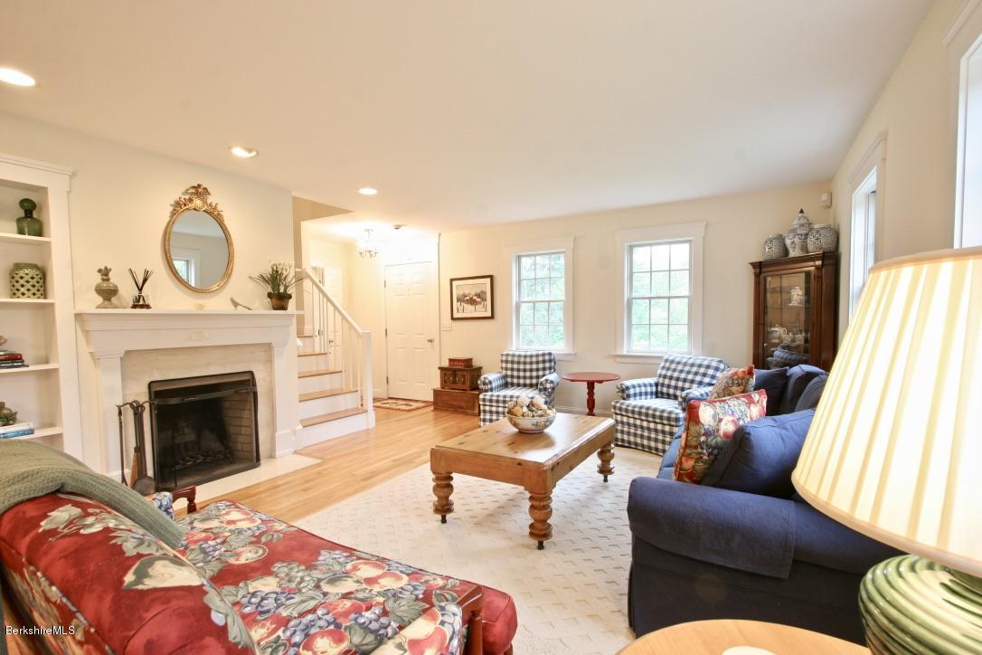 livingroom with fireplace
