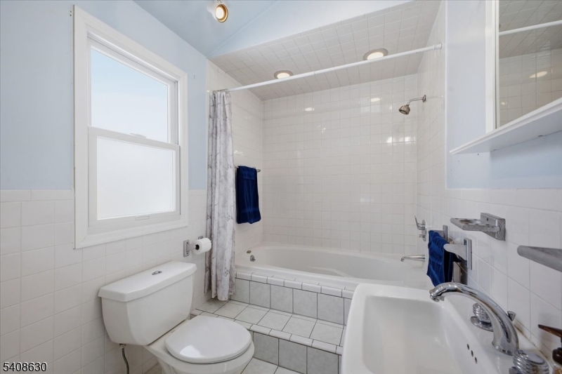 435 Spring Mills Road Milford, NJ 08848 - Photo 20 of 39 a bathroom with a sink toilet and shower