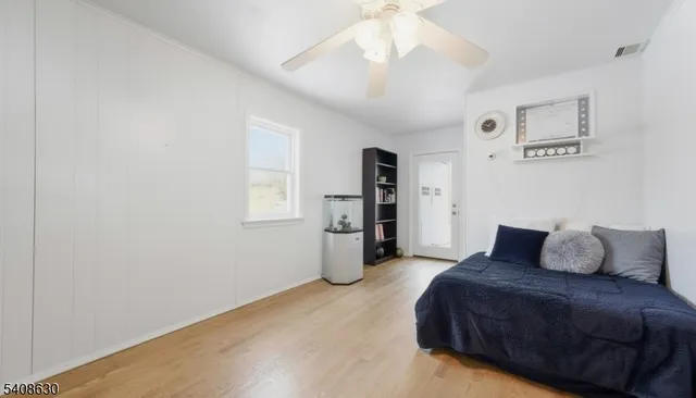 $570,000 | 435 Spring Mills Road, Milford, NJ 08848