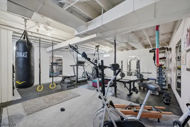 $570,000 | 435 Spring Mills Road, Milford, NJ 08848