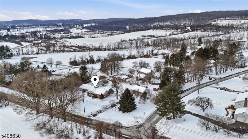 435 Spring Mills Road Milford, NJ 08848 - Photo 38 of 39 a view of a city