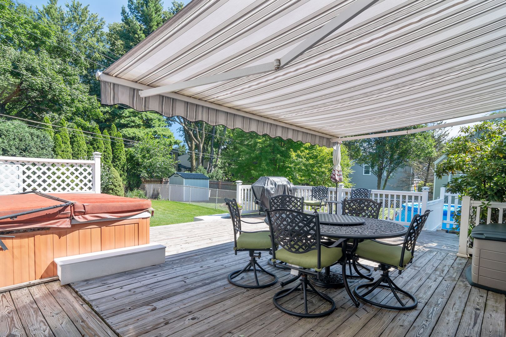 73 Foxcroft Road Naperville, IL 60565 - Photo 28 of 37 a view of a table and chairs in patio of the house
